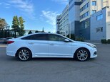Hyundai Sonata-14