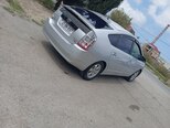Toyota Prius-3