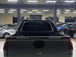 Mitsubishi L200-9