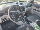 Hyundai Accent-11