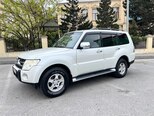 Mitsubishi Pajero-5