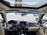 Mitsubishi Pajero-10