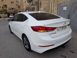 Hyundai Elantra-4