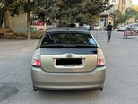 Toyota Prius-12