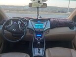 Hyundai Elantra-9
