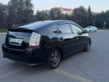 Toyota Prius-8