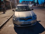 Toyota Auris-1