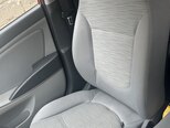 Hyundai Accent-12