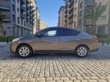 Nissan Sunny-5