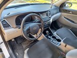 Hyundai Tucson-12