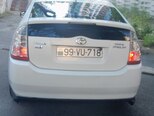 Toyota Prius-3