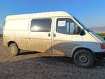Ford Transit-4