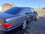 Mercedes E 200-5