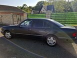 Mercedes E 200-2