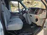 Ford Transit-16