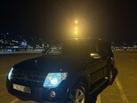 Mitsubishi Pajero-3