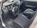 Nissan Tiida-5