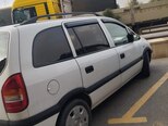 Opel Zafira-8
