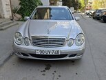 Mercedes E 240-1