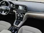 Hyundai Elantra-17