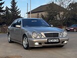 Mercedes E 220-1