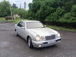 Mercedes E 220-2