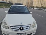 Mercedes B 200-1