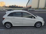 Mercedes B 200-4