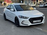 Hyundai Elantra-2