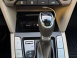 Hyundai Elantra-12