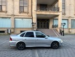 Opel Vectra-3