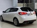 Kia Cerato-10