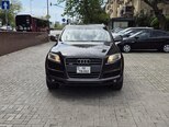 Audi Q7-1