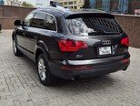 Audi Q7-5