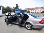 Mercedes E 220-10