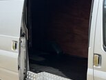 Ford Transit-12