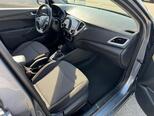 Hyundai Accent-12