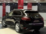 Porsche Cayenne-5