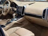 Porsche Cayenne-15