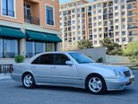 Mercedes E 220-27