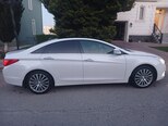 Hyundai Sonata-4