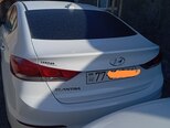 Hyundai Elantra-2