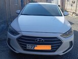Hyundai Elantra-4