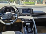 Hyundai Elantra-8