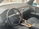 Mercedes E 220-3