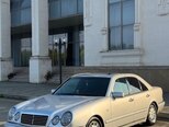 Mercedes E 280-1
