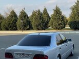 Mercedes E 280-4