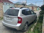 Kia Carens-5