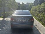 Hyundai Accent-2