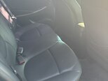 Hyundai Accent-12